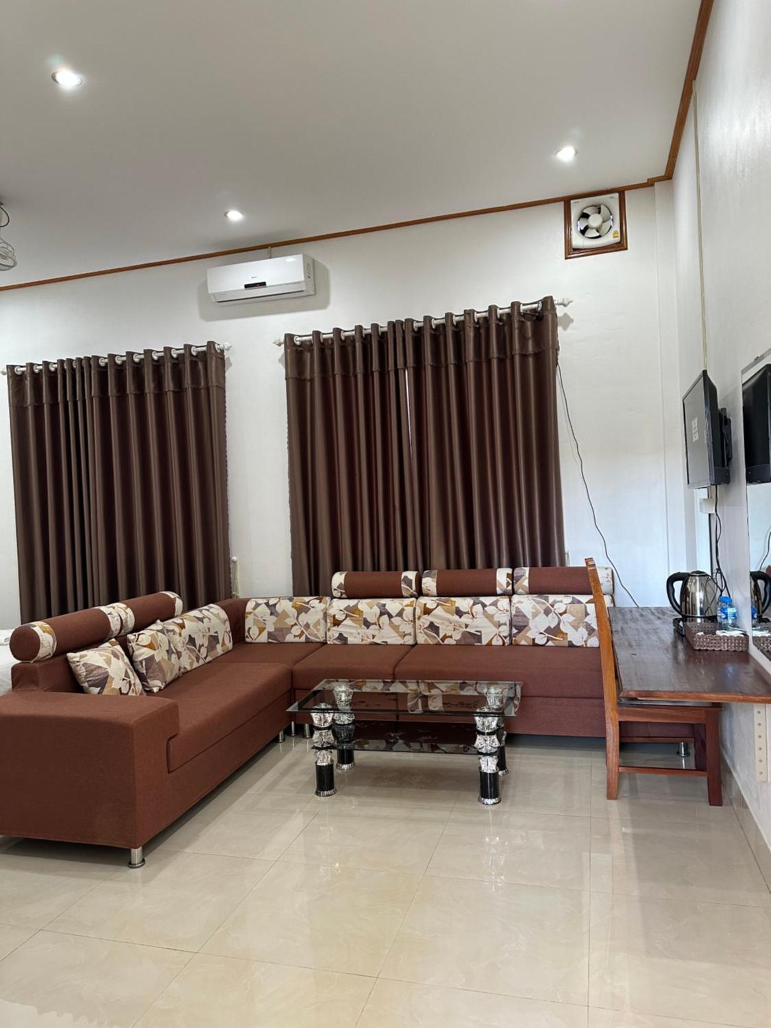 Narixay Hotel Phonsavan Exterior photo